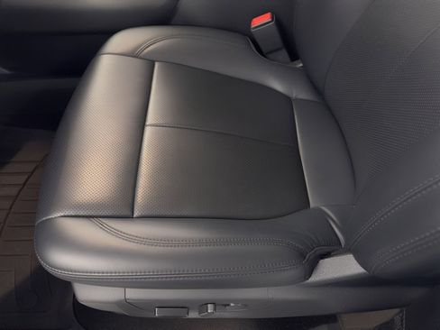 Used 2022 Ford Expedition XLT RWD image 16