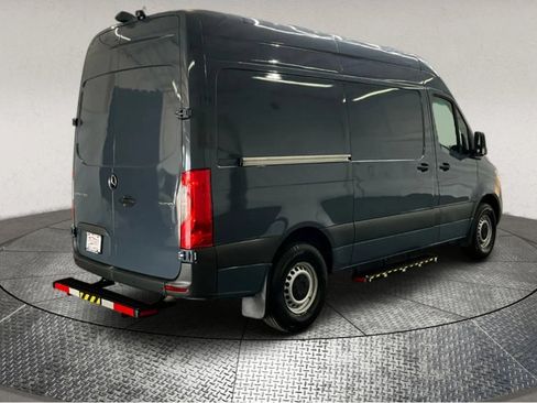 Used 2019 Mercedes-Benz Sprinter 144 image 8