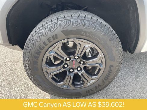 Used 2024 GMC Canyon Elevation w/ Trailering Package AWD/4WD image 42
