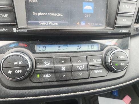Used 2018 Toyota RAV4 XLE w/ Plus Extra Value Package AWD/4WD image 12