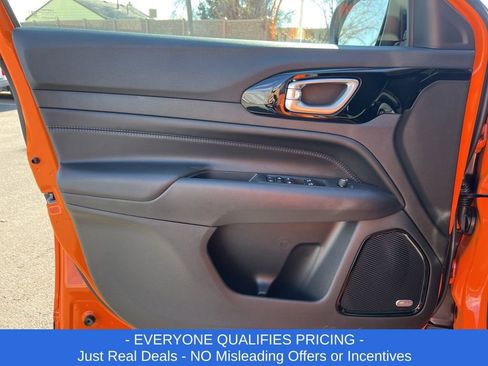 New 2026 Jeep Compass Limited image 9