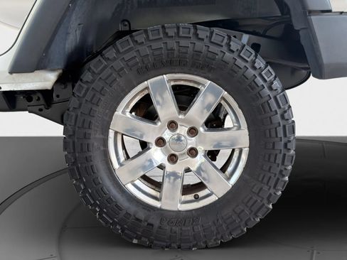 Used 2014 Jeep Wrangler Unlimited Sport w/ Connectivity Group AWD/4WD image 24