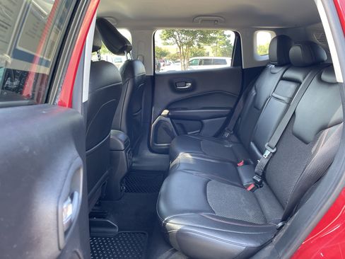 Used 2018 Jeep Compass Trailhawk w/ Popular Equipment Group AWD/4WD image 29