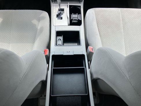 Used 2009 Toyota Camry LE FWD image 15