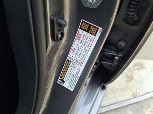 Used 2025 Nissan Altima 2.5 SV FWD image 30