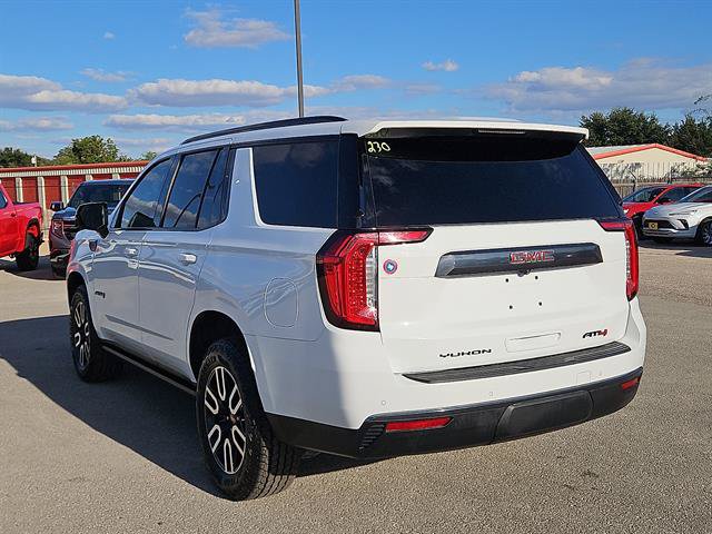 Used 2023 GMC Yukon AT4 w/ AT4 Premium Package AWD/4WD image 3