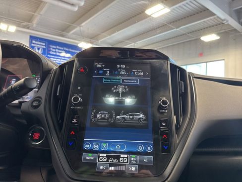 Used 2025 Subaru Crosstrek 2.5i Limited w/ Popular Package #3A image 13