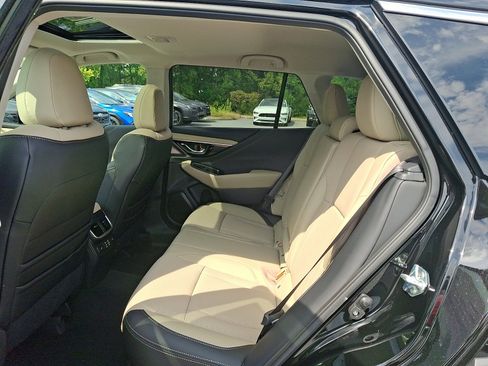 New 2025 Subaru Outback Limited image 6