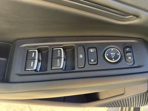 Used 2023 Honda Accord EX image 15