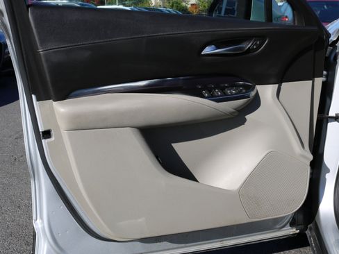 Used 2021 Cadillac XT4 Luxury w/ Cold Weather Package image 23