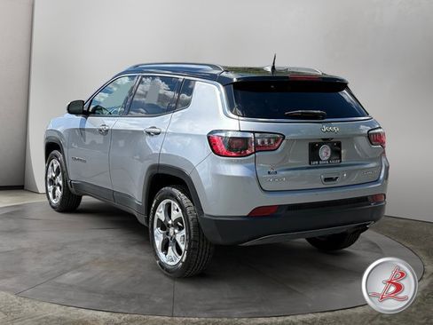 Used 2019 Jeep Compass Limited AWD/4WD image 5