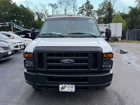 Used 2011 Ford E-250 and Econoline 250 image 4