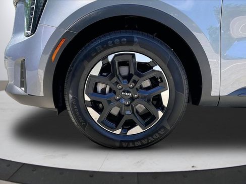 Used 2024 Kia Sorento S FWD image 35
