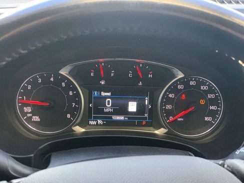 Certified 2018 GMC Terrain SLE w/ Driver Convenience Package image 9