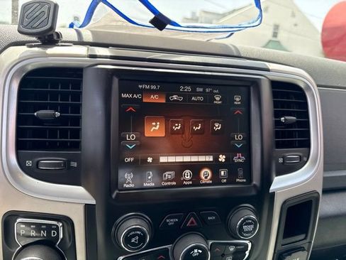 Used 2017 RAM 1500 Big Horn RWD image 10