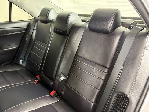 Used 2017 Toyota Camry XLE w/ Moonroof Package FWD image 20