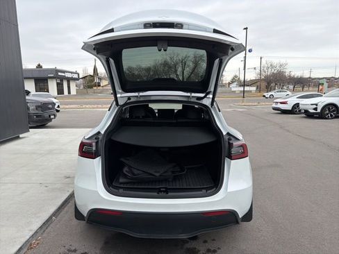 Used 2023 Tesla Model Y Long Range image 7