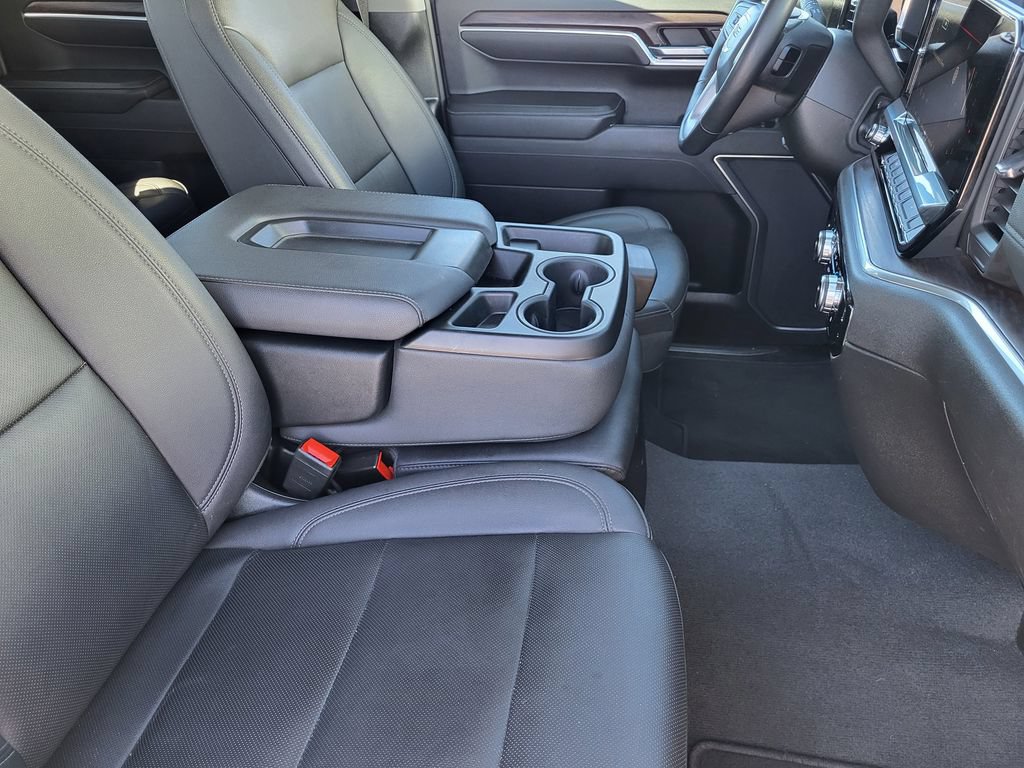 Used 2024 GMC Sierra 1500 SLT AWD/4WD image 11