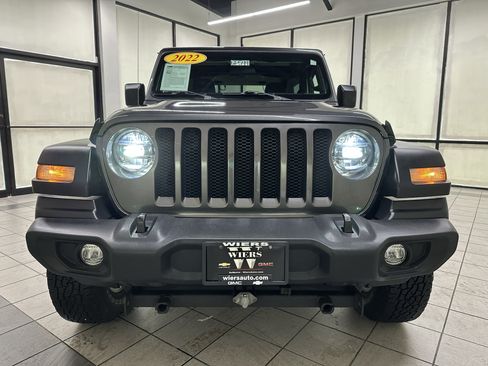 Used 2022 Jeep Wrangler Sport AWD/4WD image 9