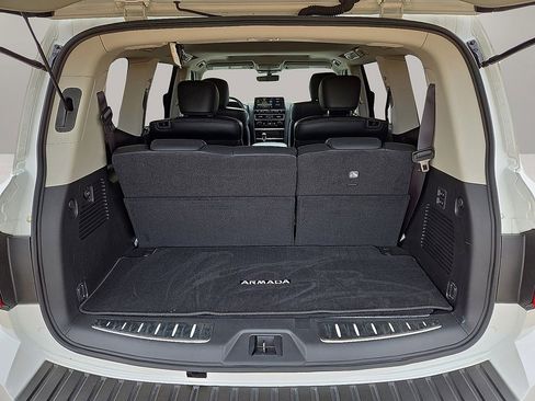 Used 2024 Nissan Armada Platinum w/ Captain's Chairs Package image 14