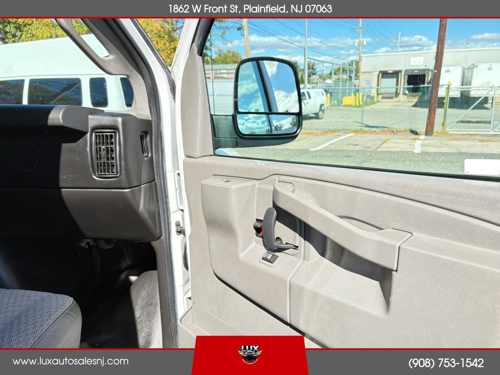 Used 2016 Chevrolet Express 2500 LS RWD image 21
