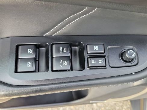 Used 2018 Subaru Outback 2.5i Limited AWD/4WD image 12
