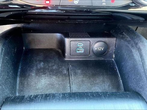 Certified 2022 Ford Escape SE w/ Cold Weather Package FWD image 30