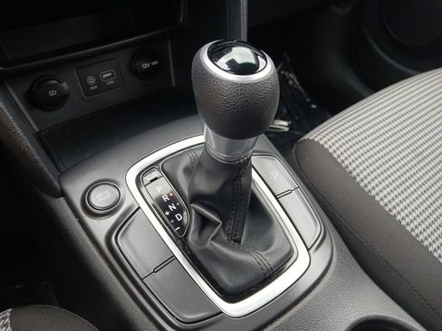 Used 2019 Hyundai Kona SE FWD image 22