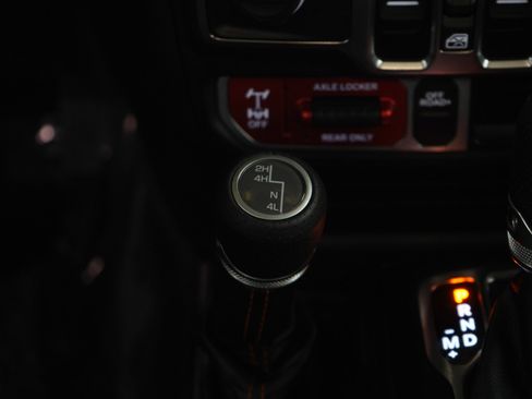 Used 2020 Jeep Gladiator Mojave AWD/4WD image 22