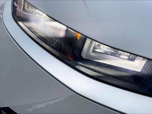 Certified 2024 Hyundai Ioniq 5 SE image 29