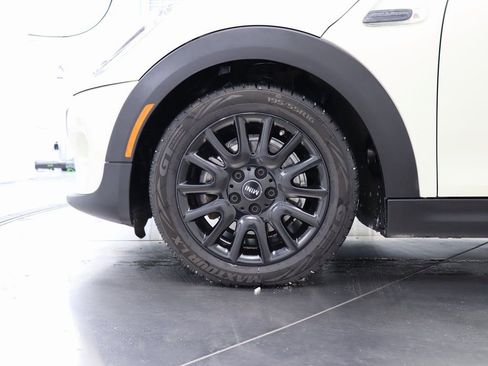 Used 2019 MINI Cooper 2-Door Hardtop image 29