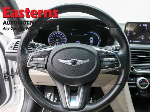 Used 2022 Genesis G70 3.3T image 10