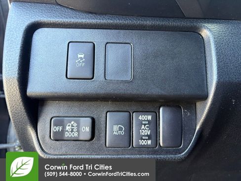 Used 2021 Toyota Tacoma TRD Sport image 14