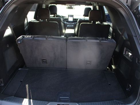 Used 2020 Ford Explorer ST w/ ST Street Pack image 4