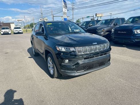 Used 2022 Jeep Compass Latitude AWD/4WD image 11