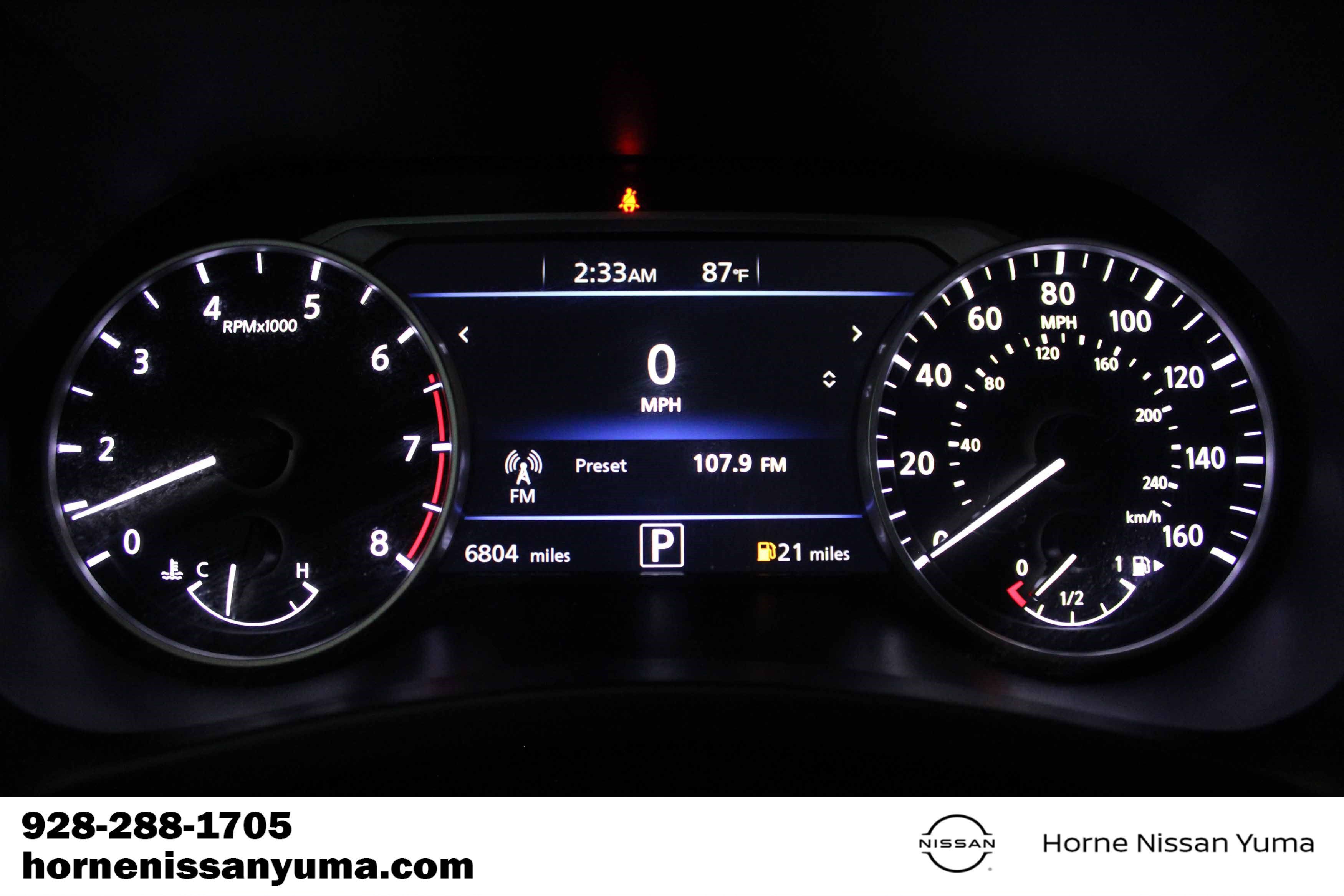 Certified 2025 Nissan Sentra SR FWD image 8