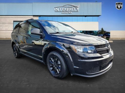 Used 2020 Dodge Journey SE w/ Blacktop Package image 1