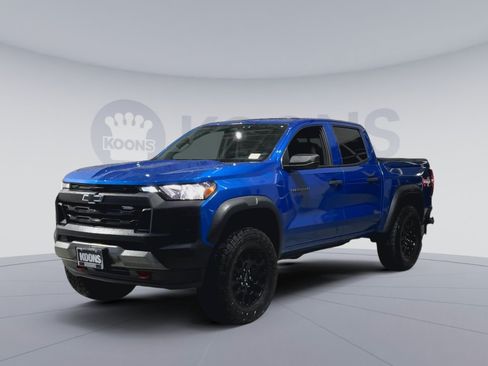 Used 2023 Chevrolet Colorado Trail Boss AWD/4WD image 4