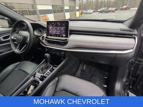 Used 2023 Jeep Compass Latitude AWD/4WD image 27