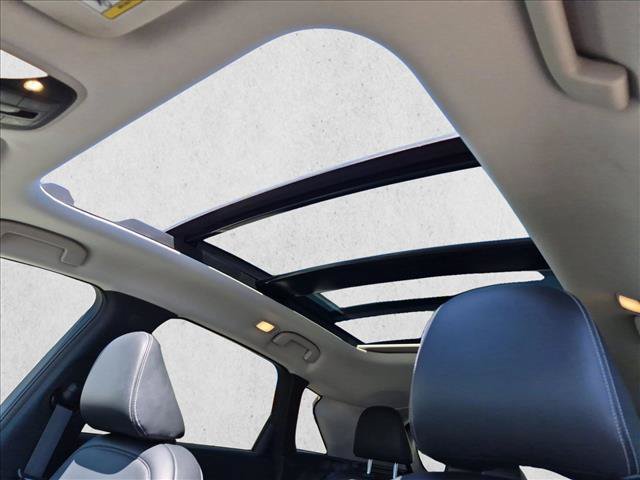 Used 2019 INFINITI QX50 Luxe w/ Navigation Package FWD image 16