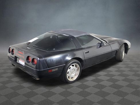 Used 1995 Chevrolet Corvette Coupe RWD image 4