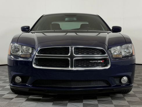 Used 2014 Dodge Charger SXT RWD image 6