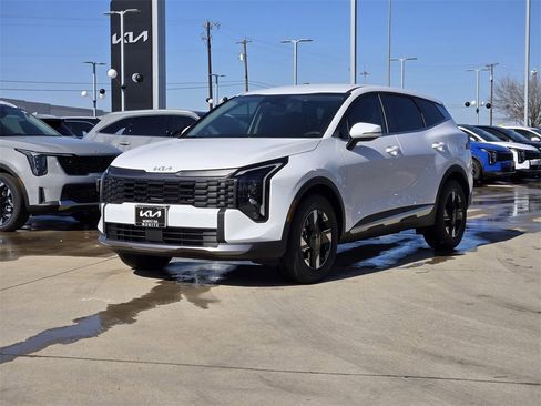 New 2026 Kia Sportage LX w/ LX Convenience Package image 2