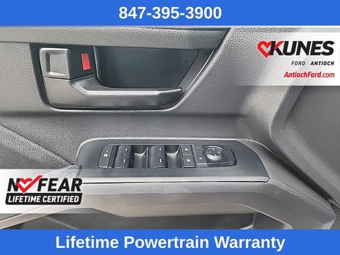 Used 2024 Toyota Tacoma SR5 AWD/4WD image 42
