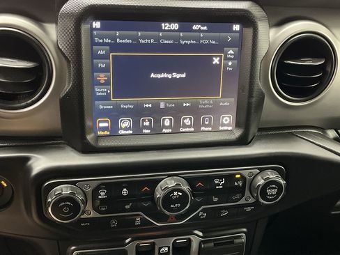 Used 2021 Jeep Wrangler Unlimited Sport AWD/4WD image 18