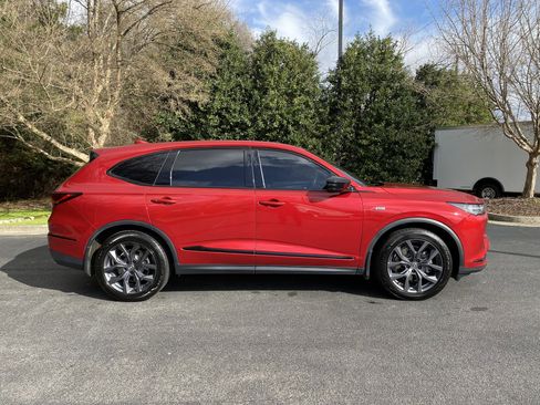 Used 2022 Acura MDX A-Spec image 10