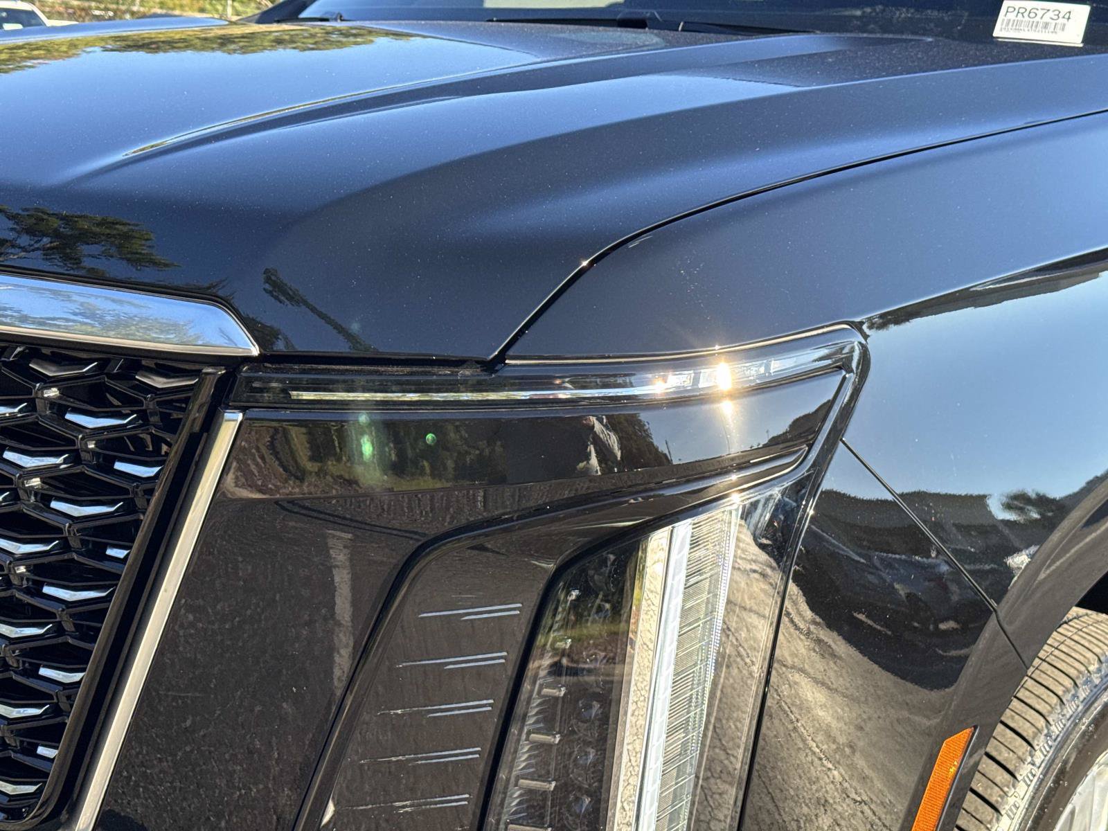 Certified 2026 Cadillac Escalade Luxury AWD/4WD image 9