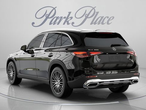 Used 2026 Mercedes-Benz GLC 300 image 14