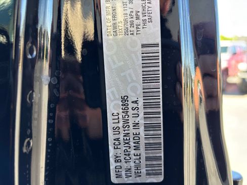 Used 2025 Jeep Wrangler Unlimited Sahara AWD/4WD image 29