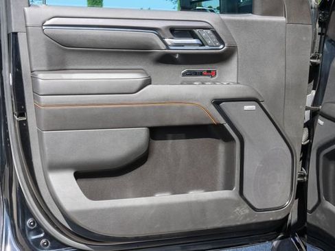 Used 2022 GMC Sierra 1500 AT4 w/ Sierra Safety Plus Package AWD/4WD image 11
